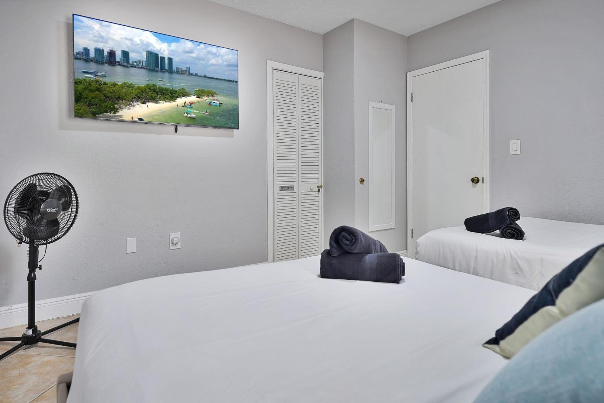 Vacay Spot: Beachside Retreat with Urban Perks Miami Exterior photo