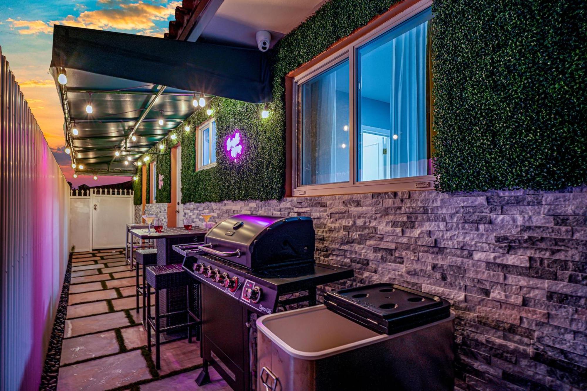 Vacay Spot: Beachside Retreat with Urban Perks Miami Exterior photo